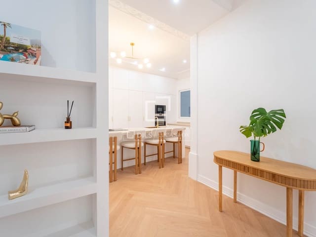 4 soveværelse Lejlighed til salg i Valencia by - € 750.000 (Ref: 9972236)