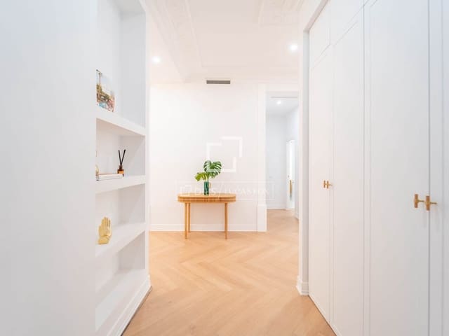 4 soveværelse Lejlighed til salg i Valencia by - € 750.000 (Ref: 9972236)