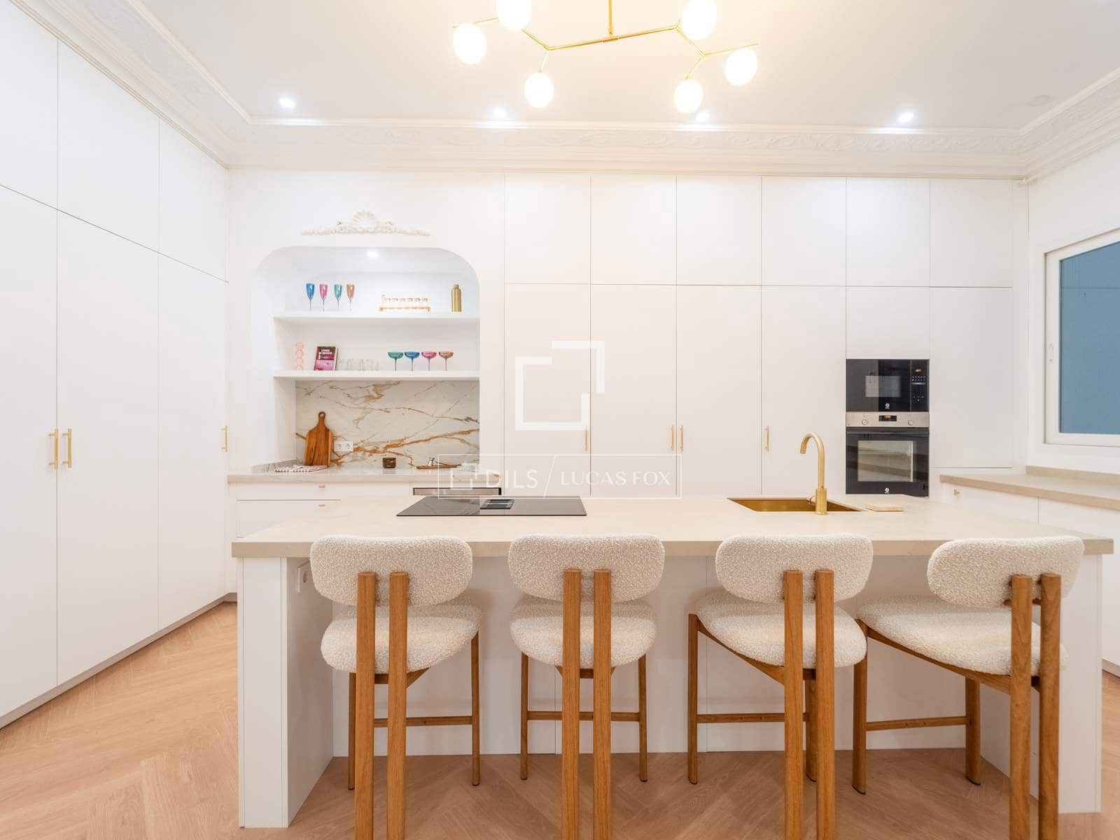 Apartamento de 4 habitaciones en València ciudad en venta - 750.000 € (Ref: 9972236)