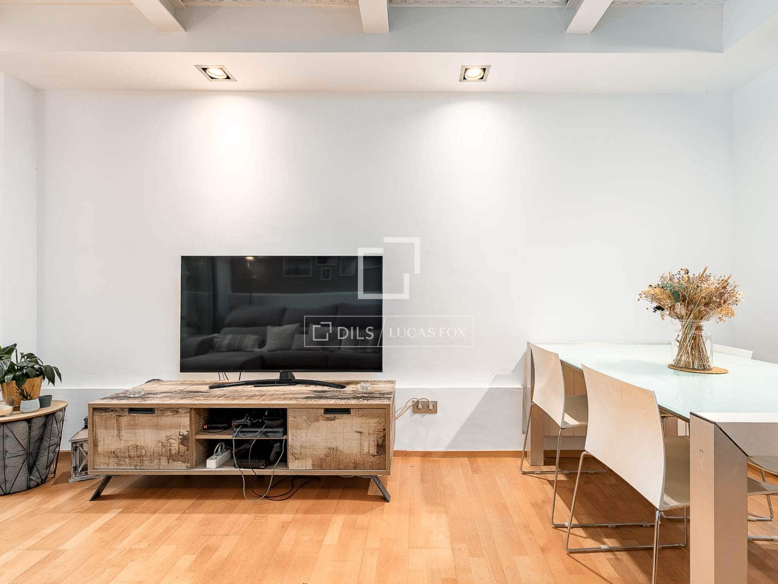 3 bedroom Villa for sale in Barcelona city with pool - € 1,040,000 (Ref: 9972237)