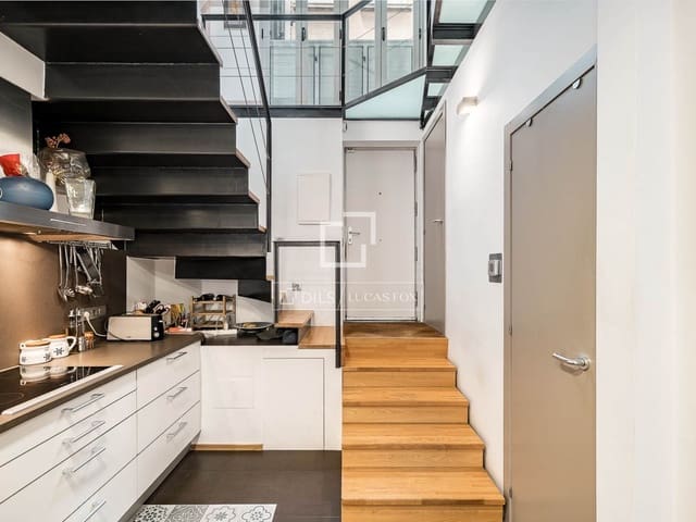3 soveværelse Villa til salg i Barcelona by med swimmingpool - € 1.040.000 (Ref: 9972237)