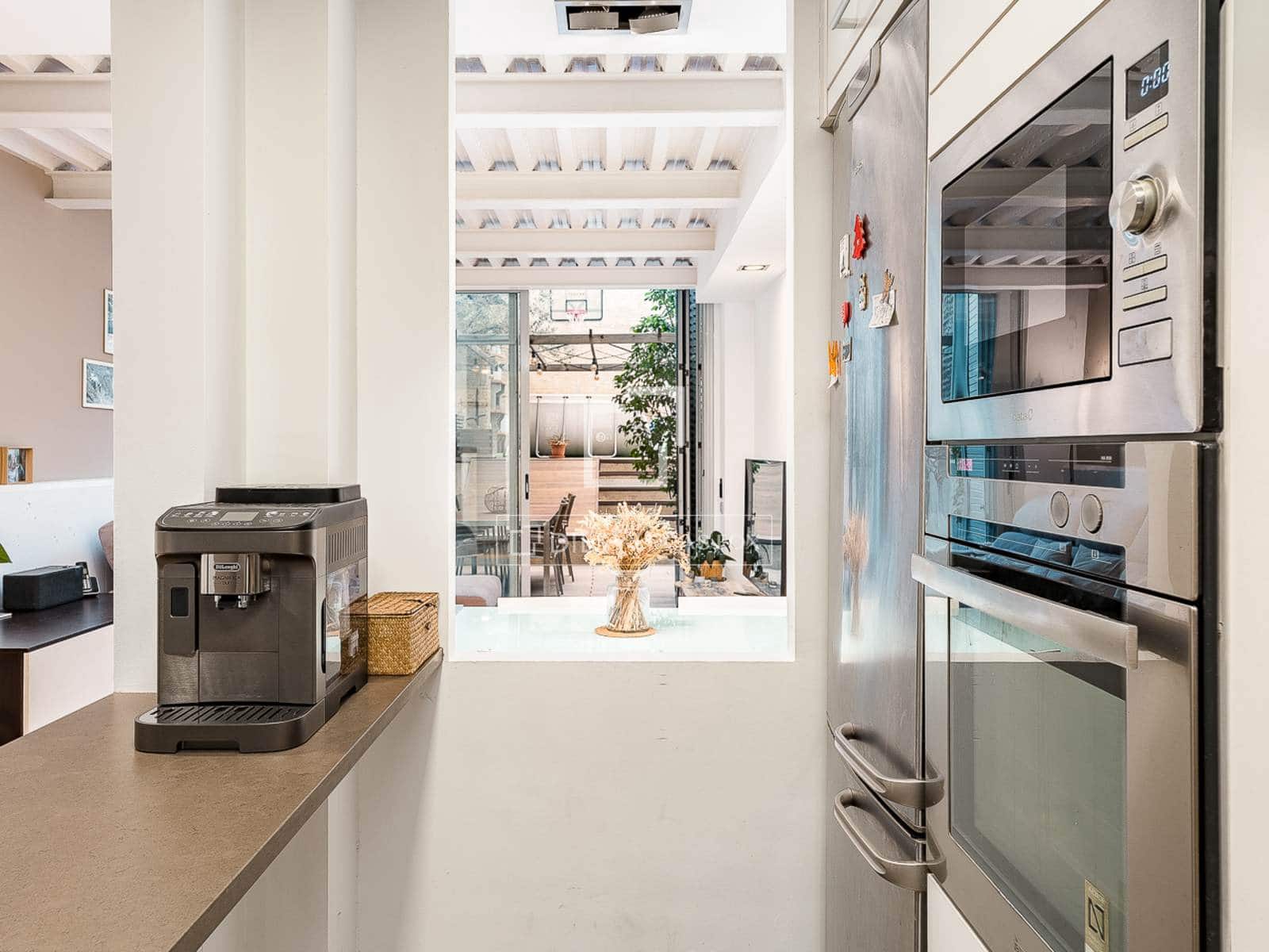 3 bedroom Villa for sale in Barcelona city with pool - € 1,040,000 (Ref: 9972237)