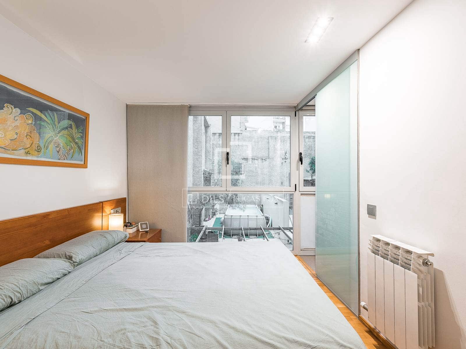 3 bedroom Villa for sale in Barcelona city with pool - € 1,040,000 (Ref: 9972237)
