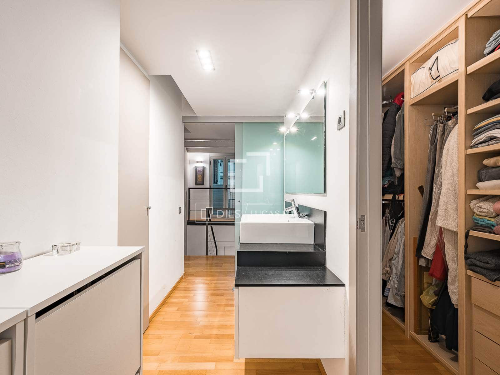 3 bedroom Villa for sale in Barcelona city with pool - € 1,040,000 (Ref: 9972237)
