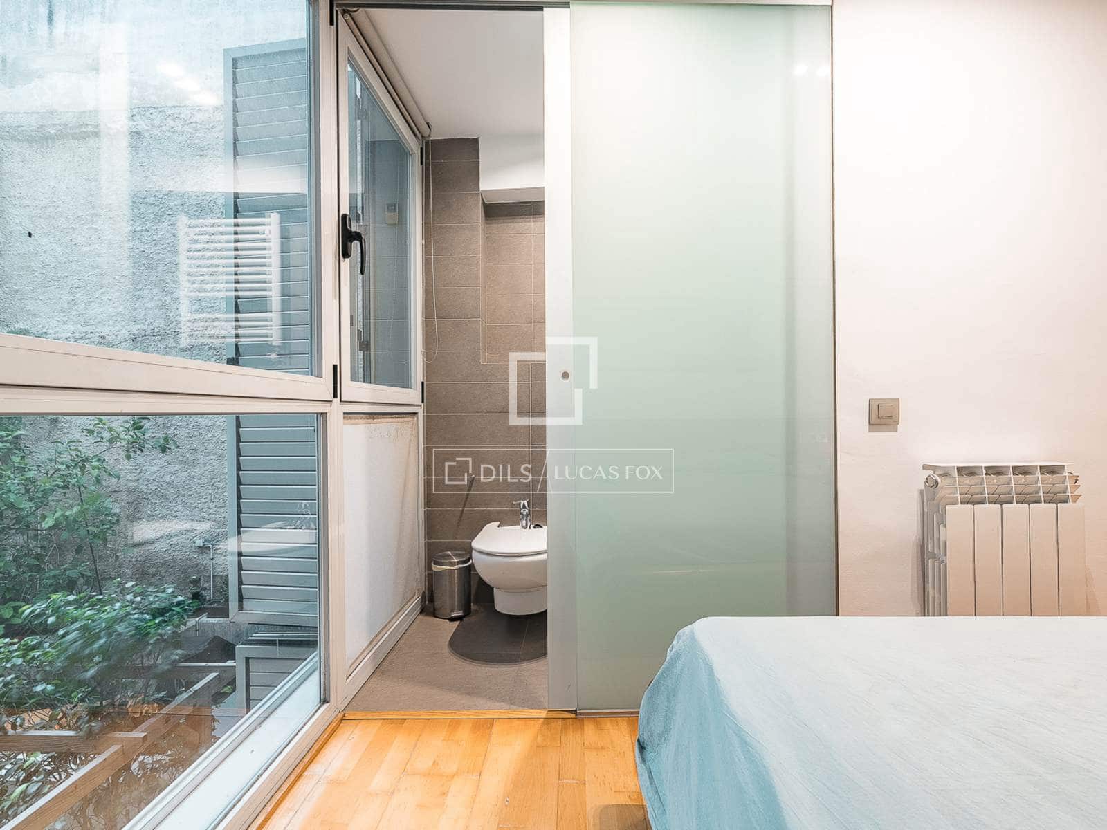 3 bedroom Villa for sale in Barcelona city with pool - € 1,040,000 (Ref: 9972237)