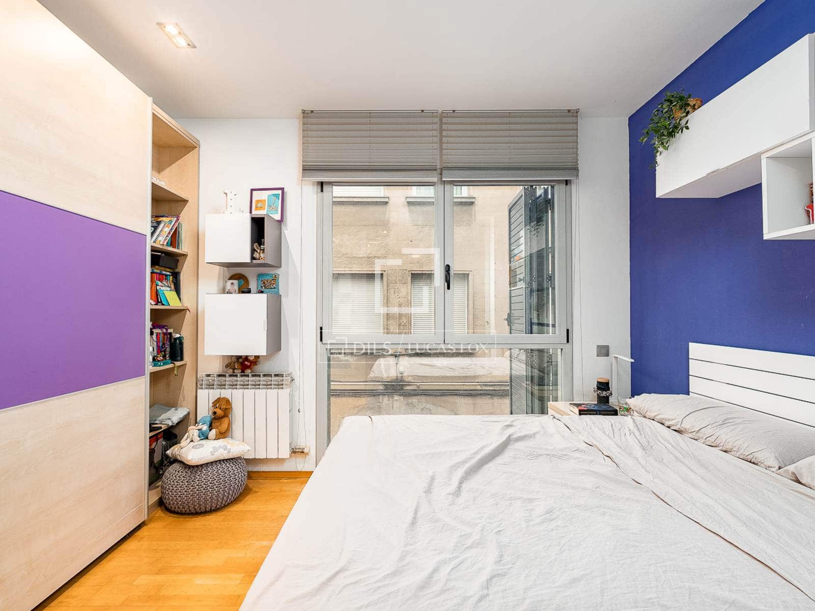 3 bedroom Villa for sale in Barcelona city with pool - € 1,040,000 (Ref: 9972237)