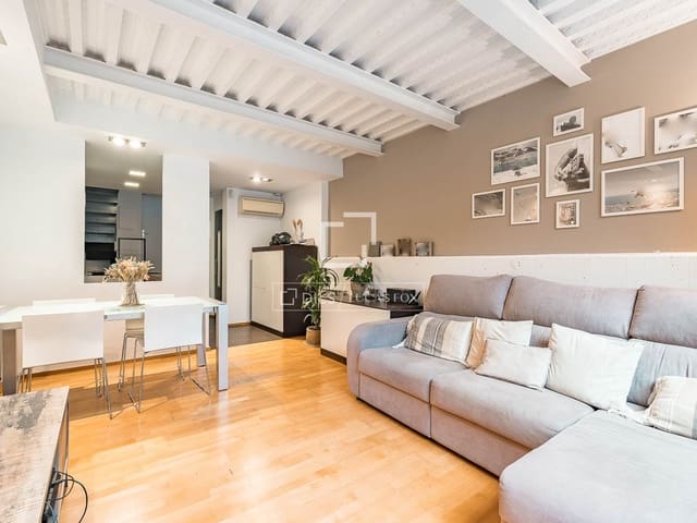 3 soveværelse Villa til salg i Barcelona by med swimmingpool - € 1.040.000 (Ref: 9972237)
