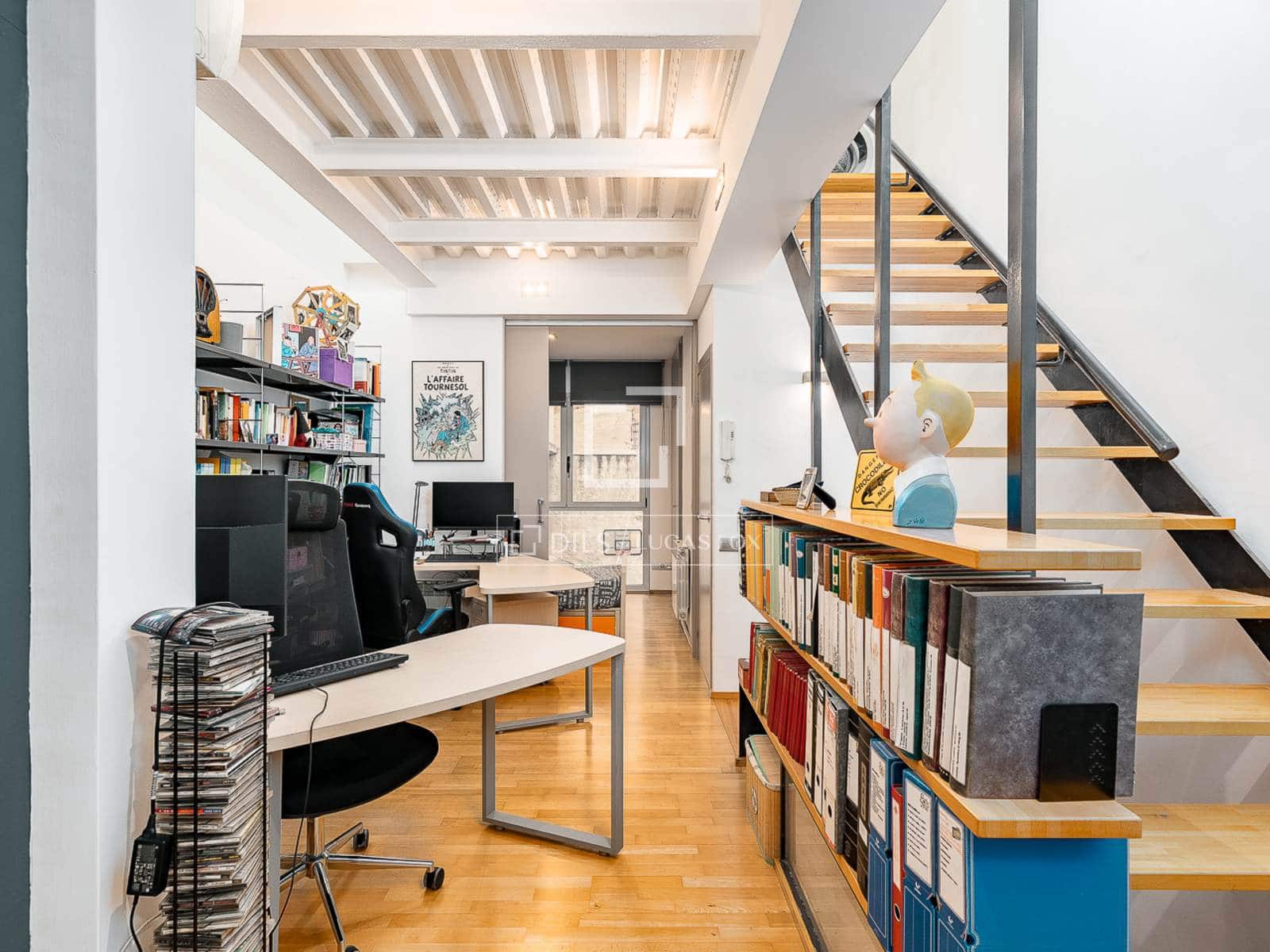 3 bedroom Villa for sale in Barcelona city with pool - € 1,040,000 (Ref: 9972237)