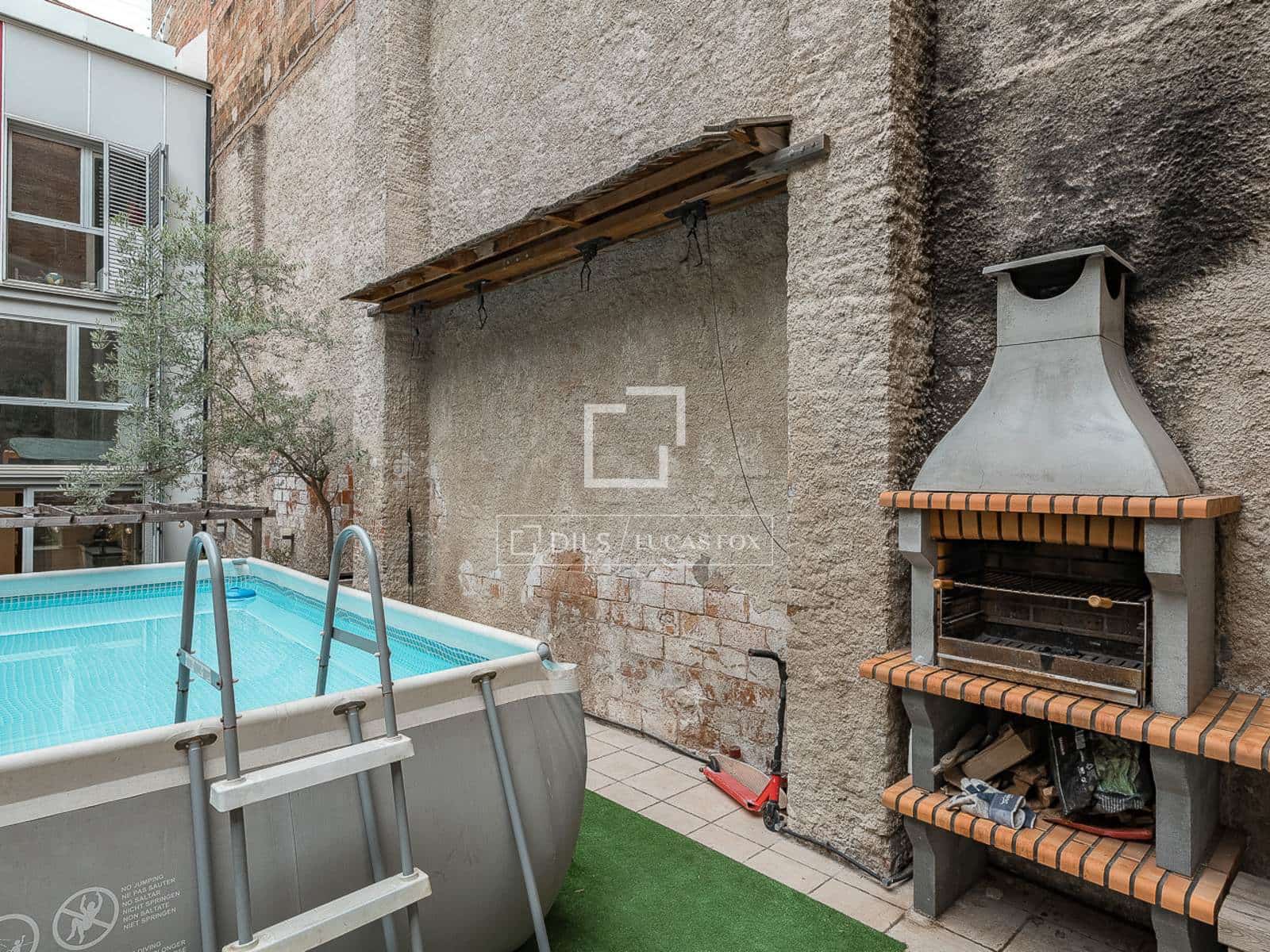 3 bedroom Villa for sale in Barcelona city with pool - € 1,040,000 (Ref: 9972237)