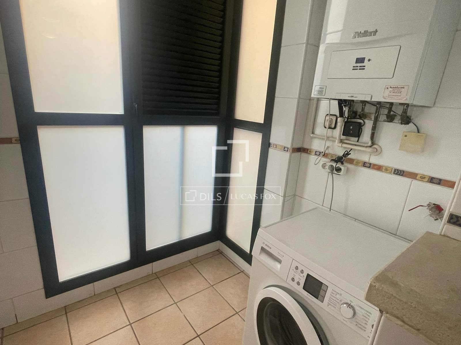 2 bedroom Apartment for rent in Madrid city with pool garage - € 2,250 (Ref: 9973584)
