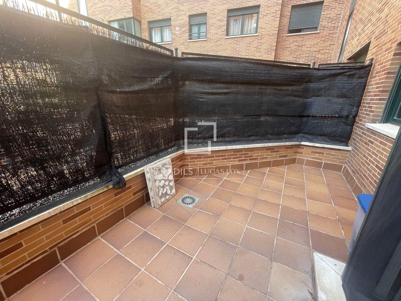 2 bedroom Apartment for rent in Madrid city with pool garage - € 2,250 (Ref: 9973584)