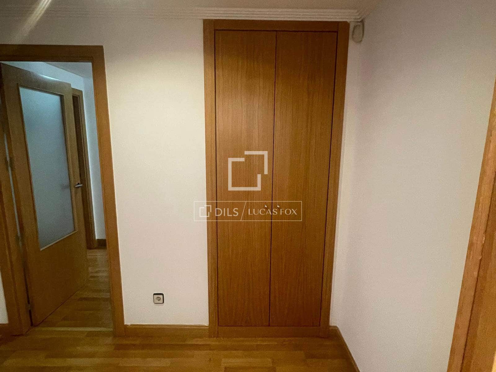 2 bedroom Apartment for rent in Madrid city with pool garage - € 2,250 (Ref: 9973584)