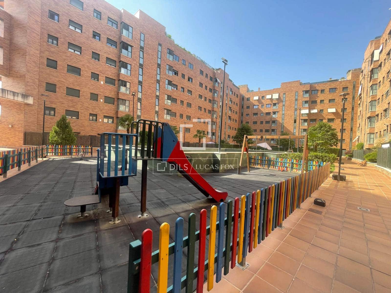 2 bedroom Apartment for rent in Madrid city with pool garage - € 2,250 (Ref: 9973584)