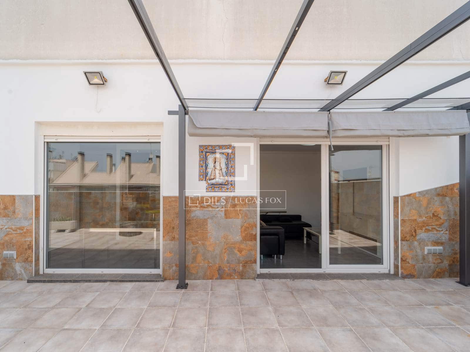 2 quarto Penthouse para arrendar em Valencia cidade - 1 500 € (Ref: 9973803)