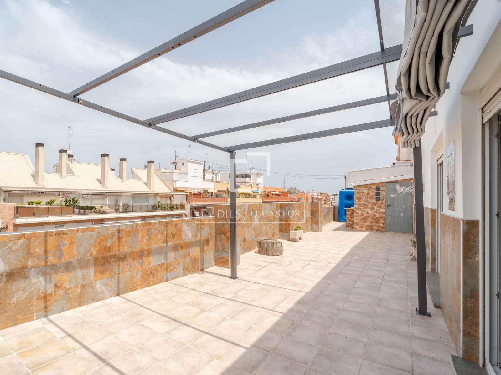 2 quarto Penthouse para arrendar em Valencia cidade - 1 500 € (Ref: 9973803)