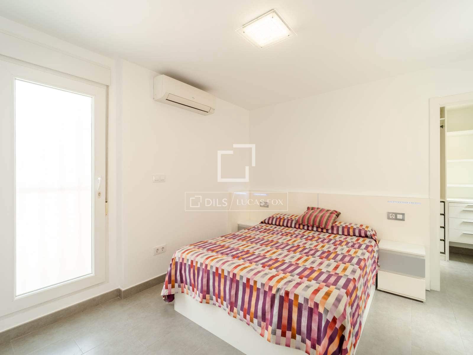 2 quarto Penthouse para arrendar em Valencia cidade - 1 500 € (Ref: 9973803)