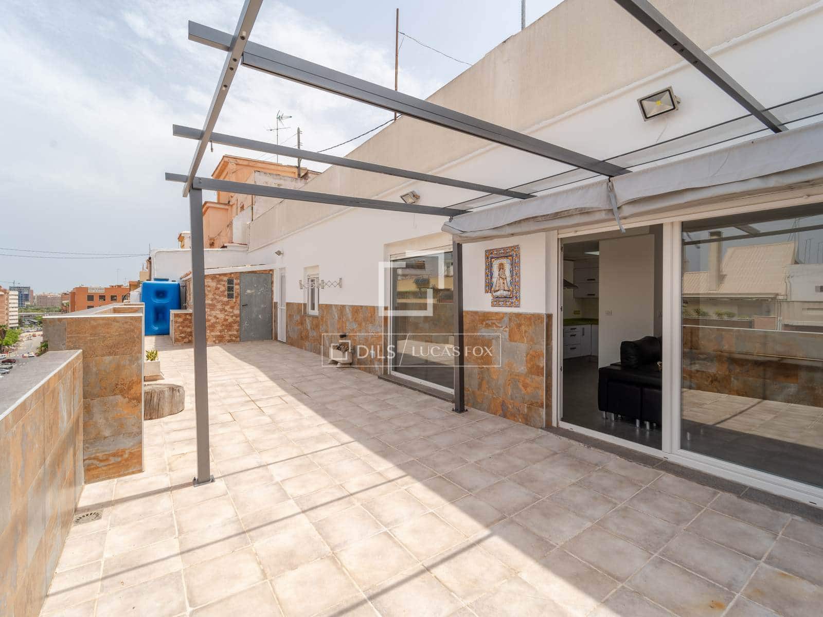 2 quarto Penthouse para arrendar em Valencia cidade - 1 500 € (Ref: 9973803)