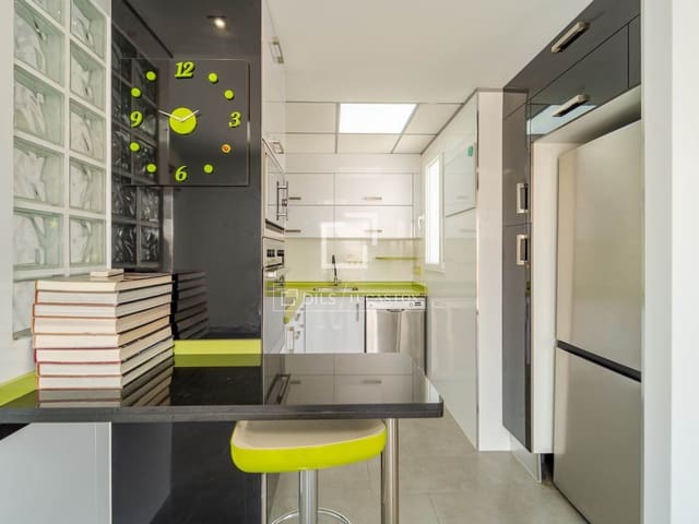 2 soveværelse Penthouse til leje i Valencia by - € 1.500 (Ref: 9973803)