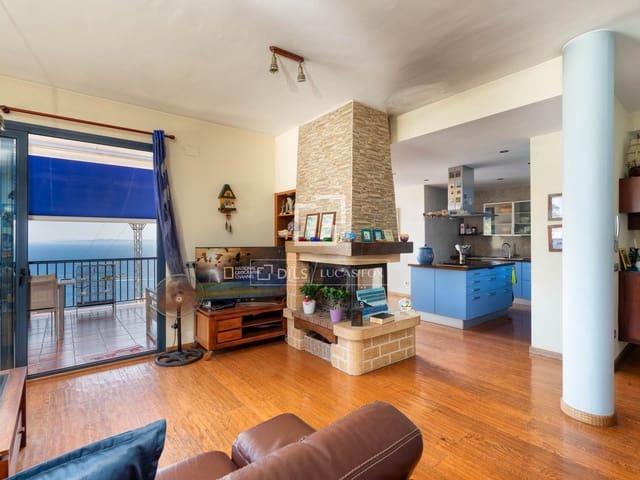 Chalet de 3 habitaciones en Roses en venta con piscina garaje - 980.000 € (Ref: 9973967)