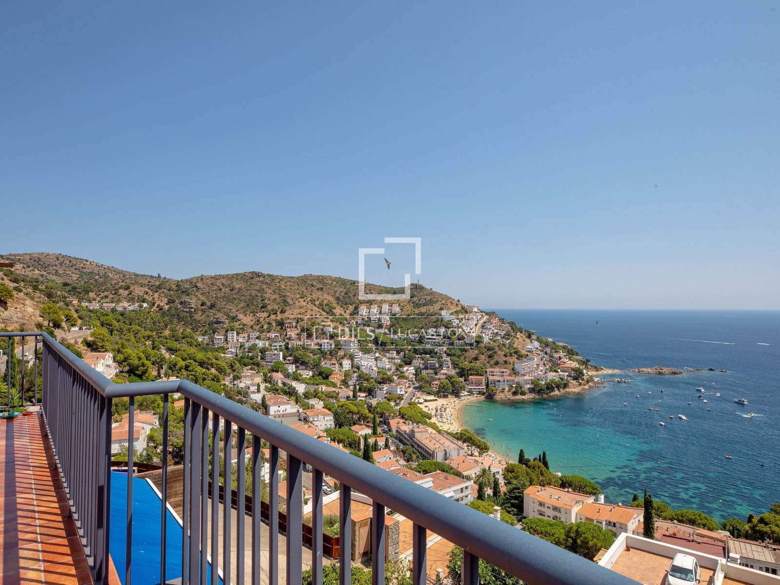 3 bedroom Villa for sale in Roses with pool garage - € 980,000 (Ref: 9973967)