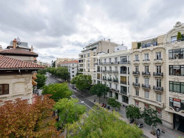 4 soveværelse Lejlighed til salg i Almagro, Madrid by - € 5.400.000 (Ref: 9973969)