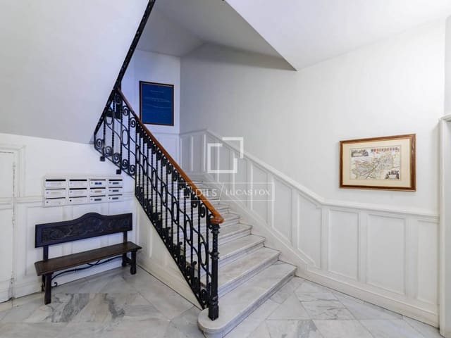 4 soveværelse Lejlighed til salg i Almagro, Madrid by - € 5.400.000 (Ref: 9973969)
