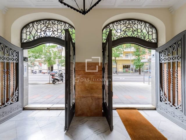 4 soveværelse Lejlighed til salg i Almagro, Madrid by - € 5.400.000 (Ref: 9973969)