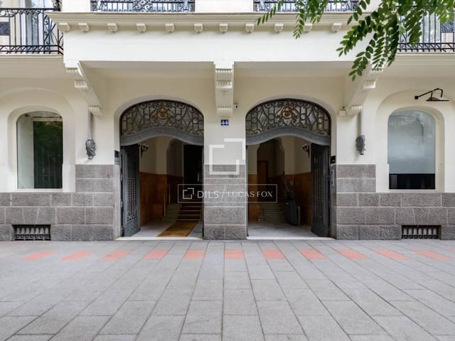 4 soveværelse Lejlighed til salg i Almagro, Madrid by - € 5.400.000 (Ref: 9973969)