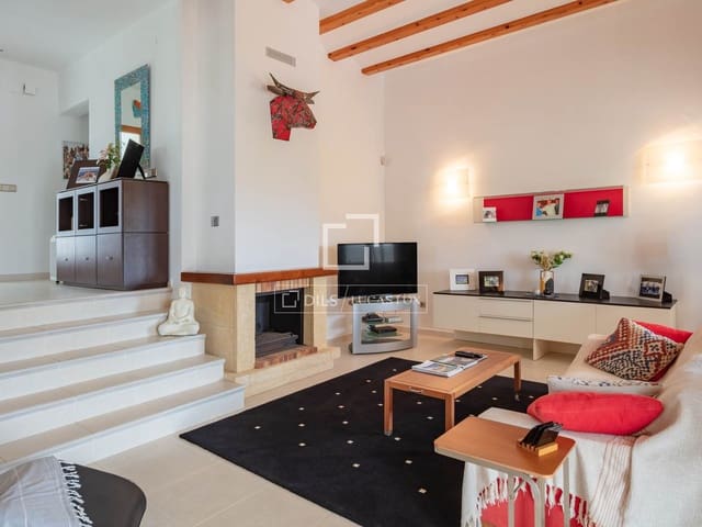 4 soverom Villa til salgs i Javea / Xàbia med svømmebasseng garasje - € 925 000 (Ref: 9974270)