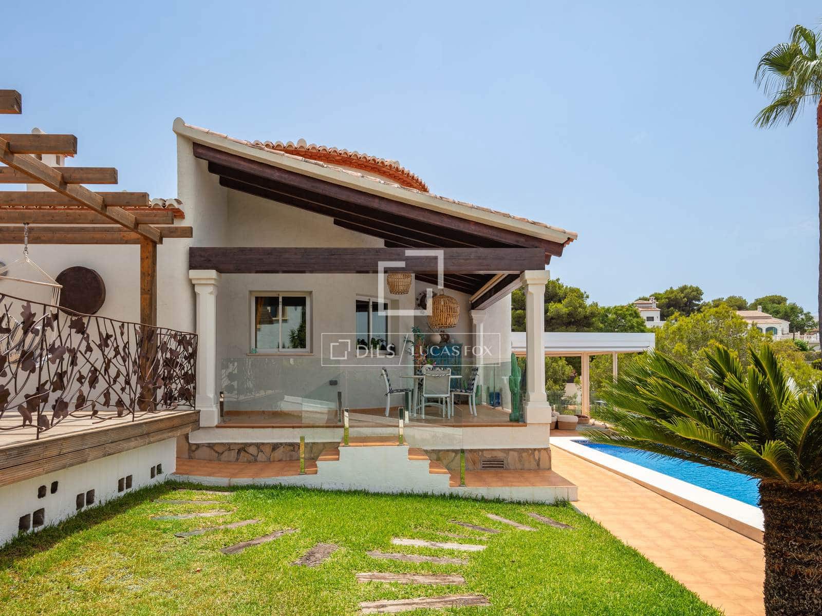 4 soverom Villa til salgs i Javea / Xabia med svømmebasseng garasje - € 925 000 (Ref: 9974270)