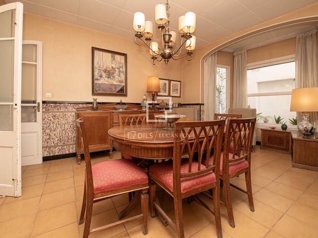 4 soveværelse Villa til salg i Sant Feliu de Guíxols - € 399.000 (Ref: 9974271)