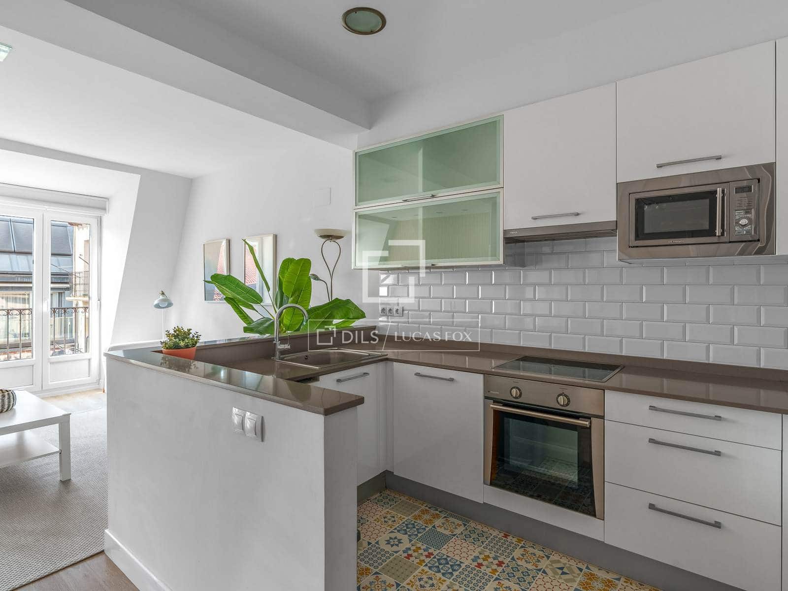 2 bedroom Apartment for sale in Donostia-San Sebastian - € 726,000 (Ref: 9974272)