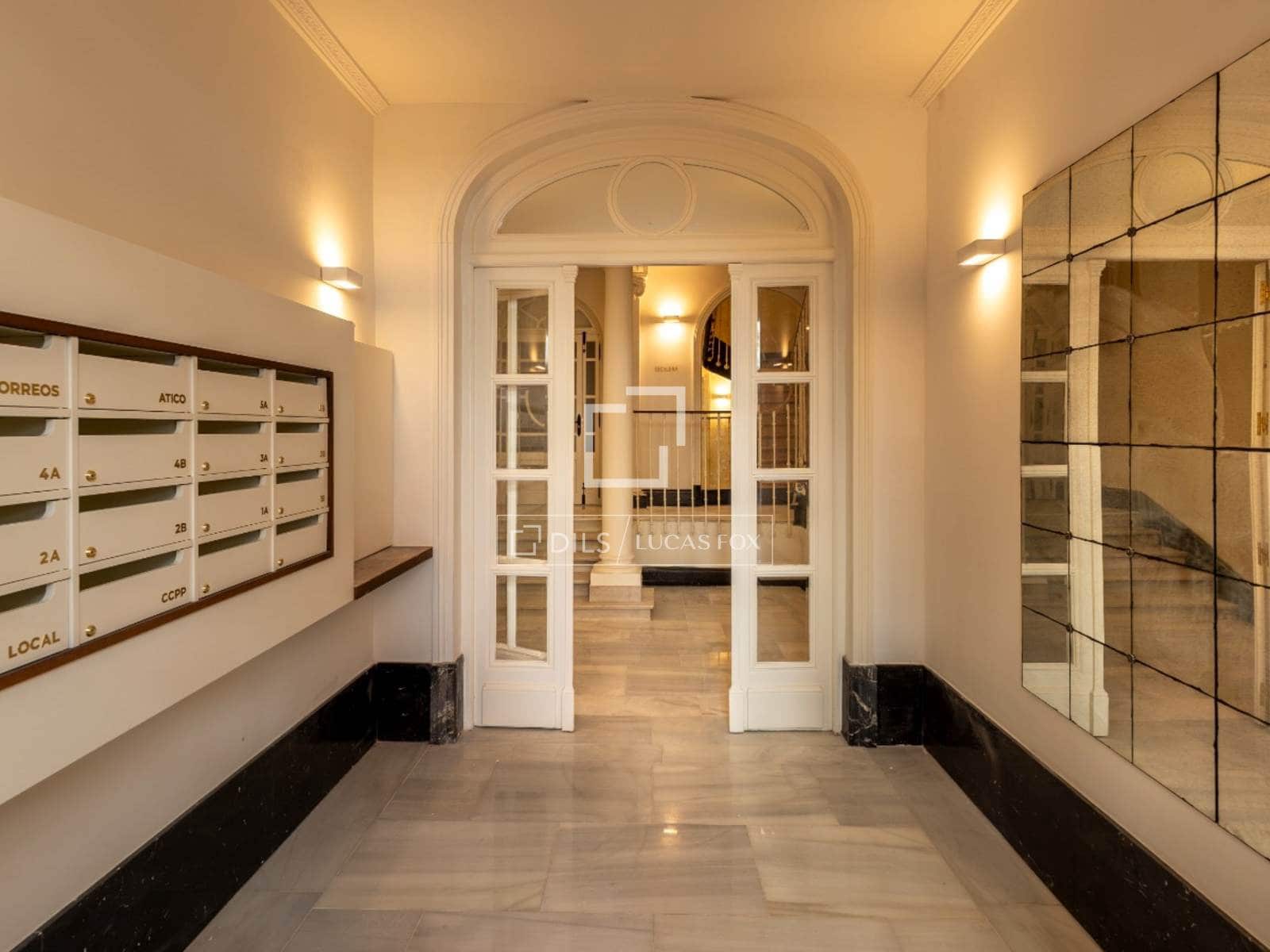 3 soverom Leilighet til salgs i Madrid by med svømmebasseng - € 3 785 000 (Ref: 9974368)