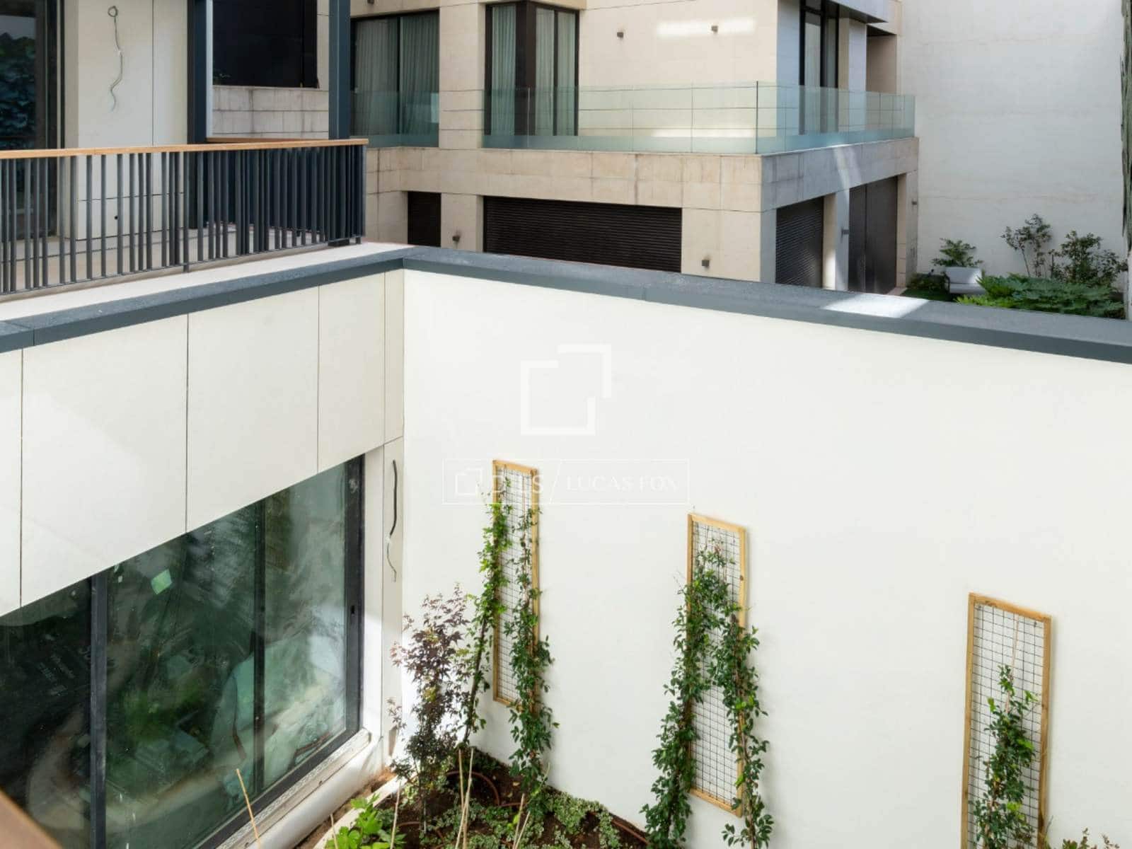 3 soverom Leilighet til salgs i Madrid by med svømmebasseng - € 3 785 000 (Ref: 9974368)