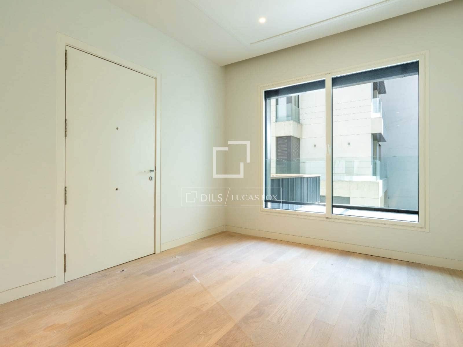 3 soverom Leilighet til salgs i Madrid by med svømmebasseng - € 3 785 000 (Ref: 9974368)