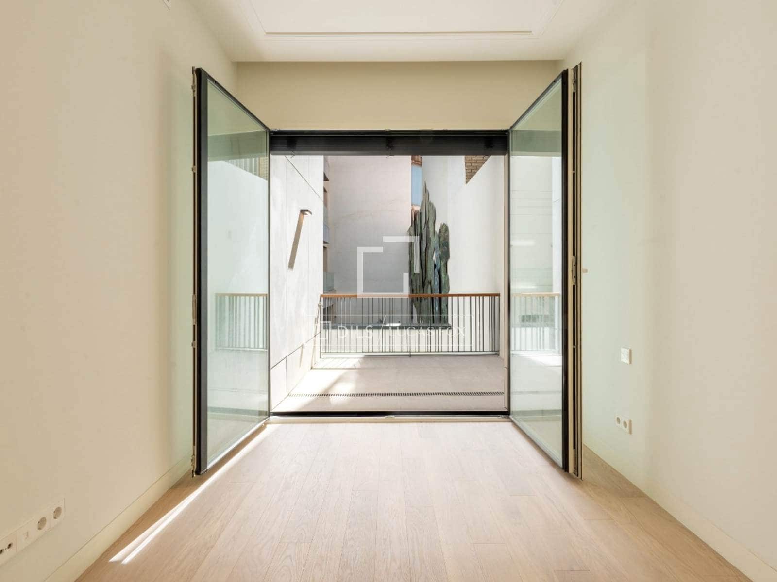 3 soverom Leilighet til salgs i Madrid by med svømmebasseng - € 3 785 000 (Ref: 9974368)