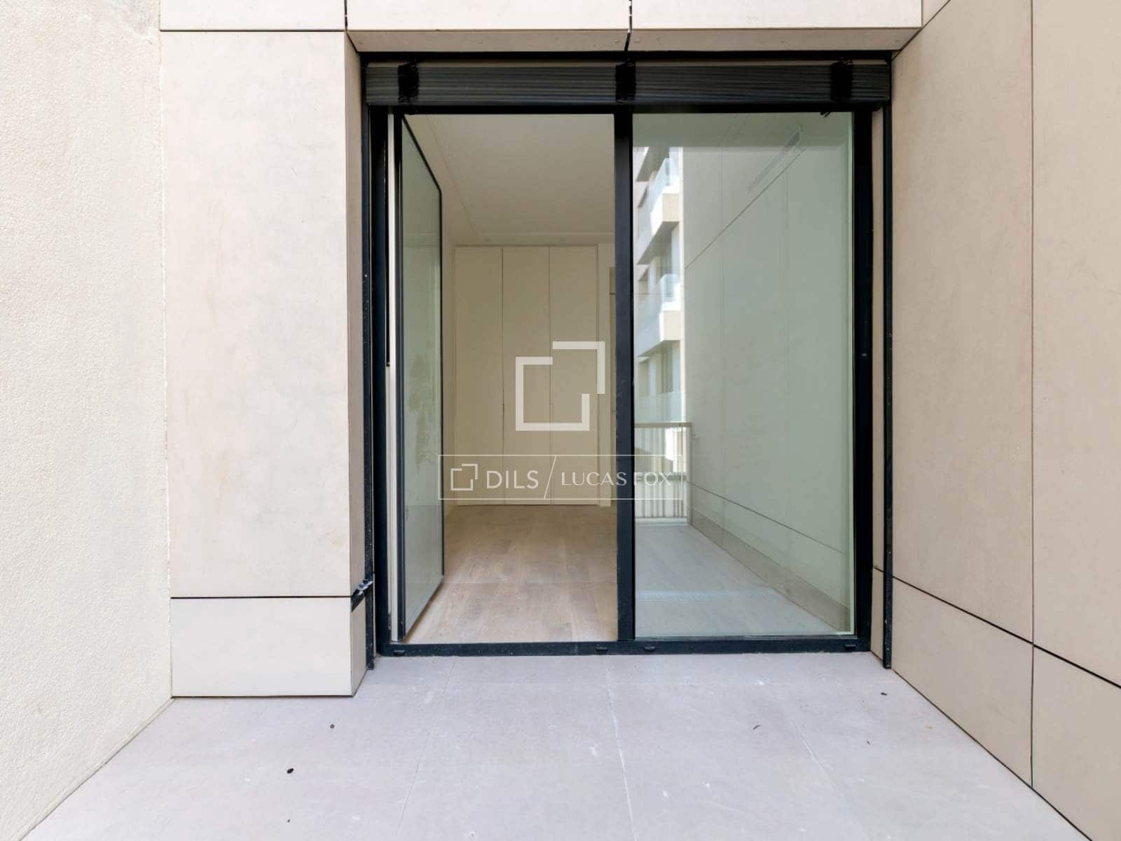 3 soverom Leilighet til salgs i Madrid by med svømmebasseng - € 3 785 000 (Ref: 9974368)