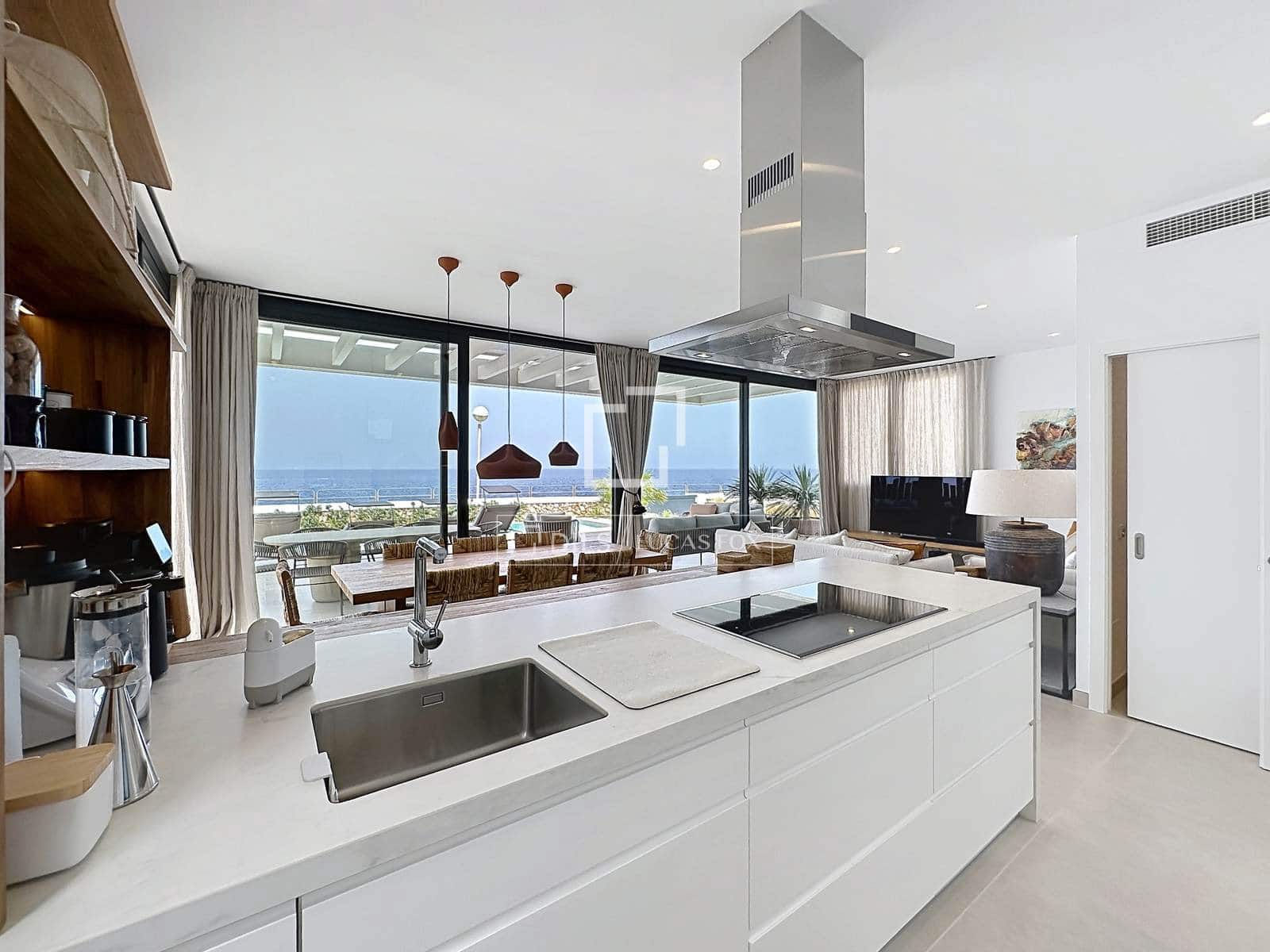 4 camera da letto Villa da affittare in Ciutadella de Menorca con piscina garage - 35.000 € (Rif: 9974369)