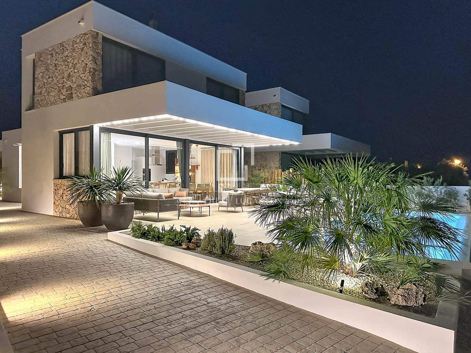4 camera da letto Villa da affittare in Ciutadella de Menorca con piscina garage - 35.000 € (Rif: 9974369)