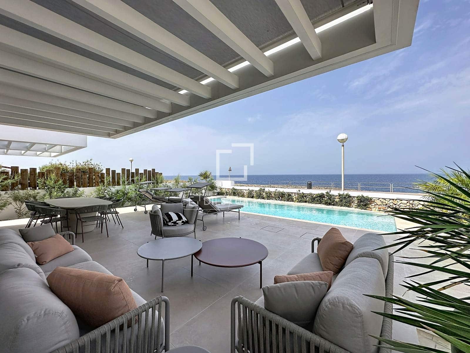 4 camera da letto Villa da affittare in Ciutadella de Menorca con piscina garage - 35.000 € (Rif: 9974369)