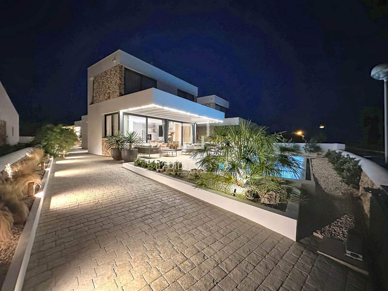 4 camera da letto Villa da affittare in Ciutadella de Menorca con piscina garage - 35.000 € (Rif: 9974369)