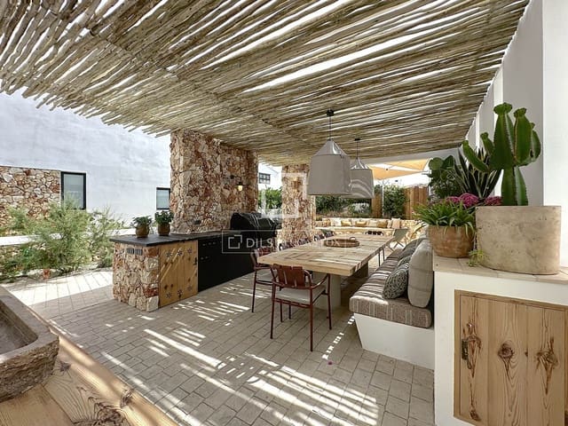 4 sypialnia Willa do wynajęcia w Ciutadella de Menorca z basenem garażem - 35 000 € (Ref: 9974369)