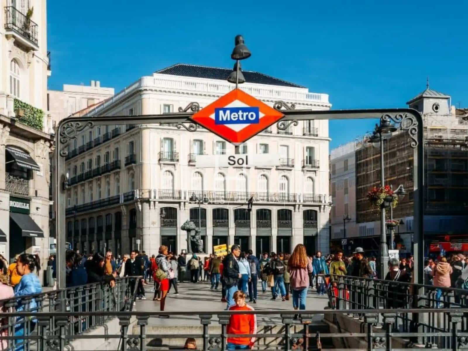 1 slaapkamer Appartement te huur in Madrid stad - € 1.350 (Ref: 9975805)