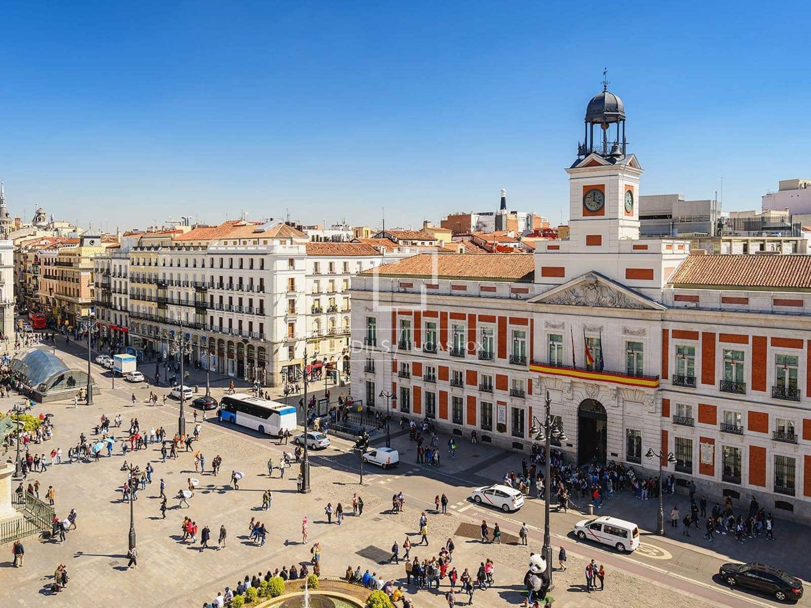1 slaapkamer Appartement te huur in Madrid stad - € 1.350 (Ref: 9975805)