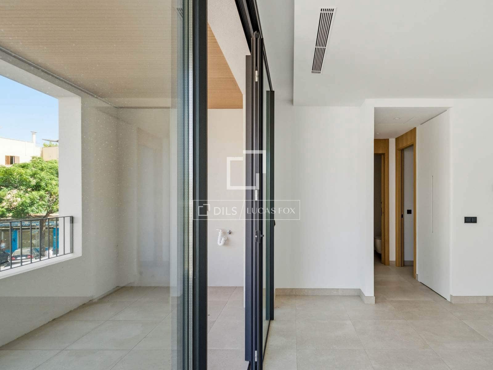 2 bedroom Apartment for sale in Palma de Mallorca with pool garage - € 785,000 (Ref: 9975902)