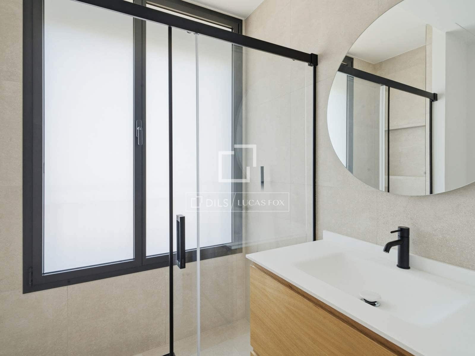2 bedroom Apartment for sale in Palma de Mallorca with pool garage - € 785,000 (Ref: 9975902)