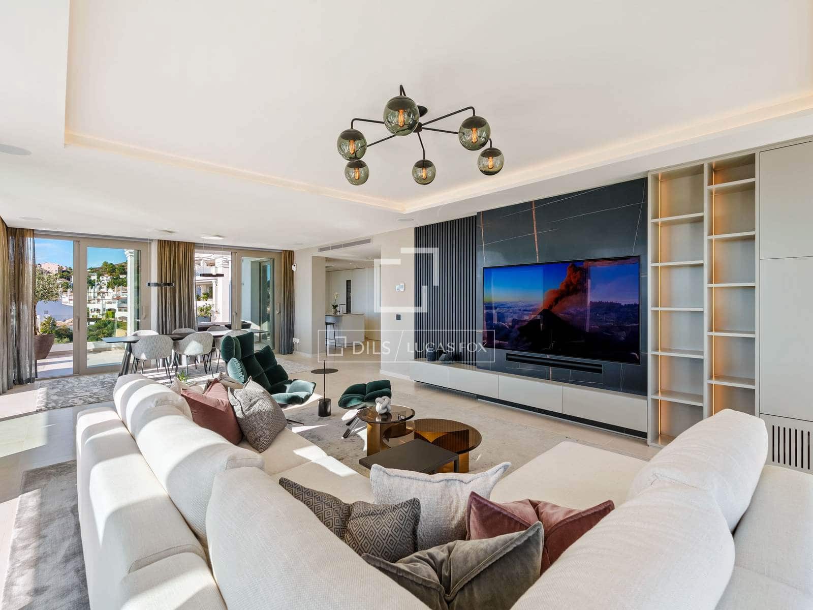 3 soverom Penthouse til salgs i Marbella med svømmebasseng garasje - € 2 895 000 (Ref: 9975903)