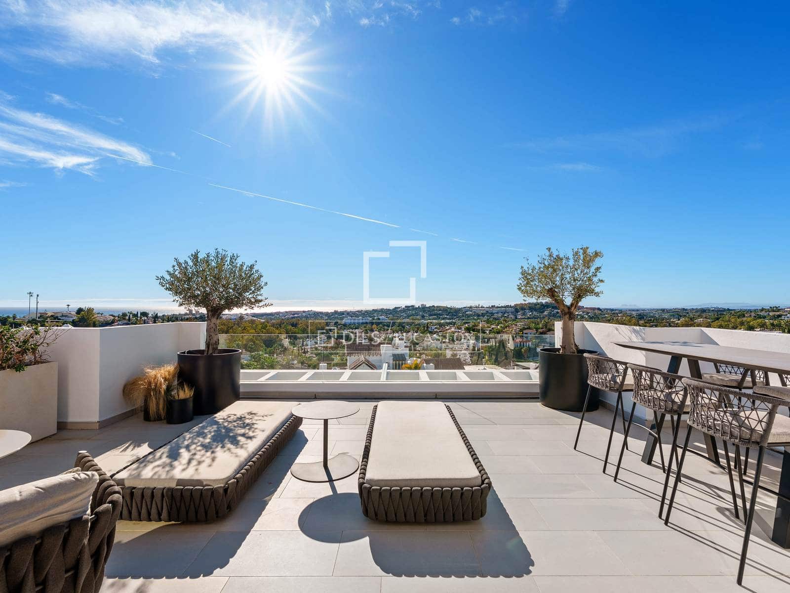 3 soverom Penthouse til salgs i Marbella med svømmebasseng garasje - € 2 895 000 (Ref: 9975903)