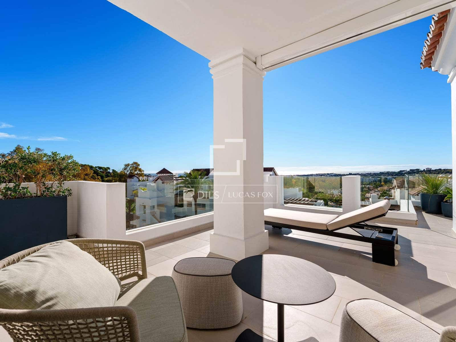 3 soverom Penthouse til salgs i Marbella med svømmebasseng garasje - € 2 895 000 (Ref: 9975903)