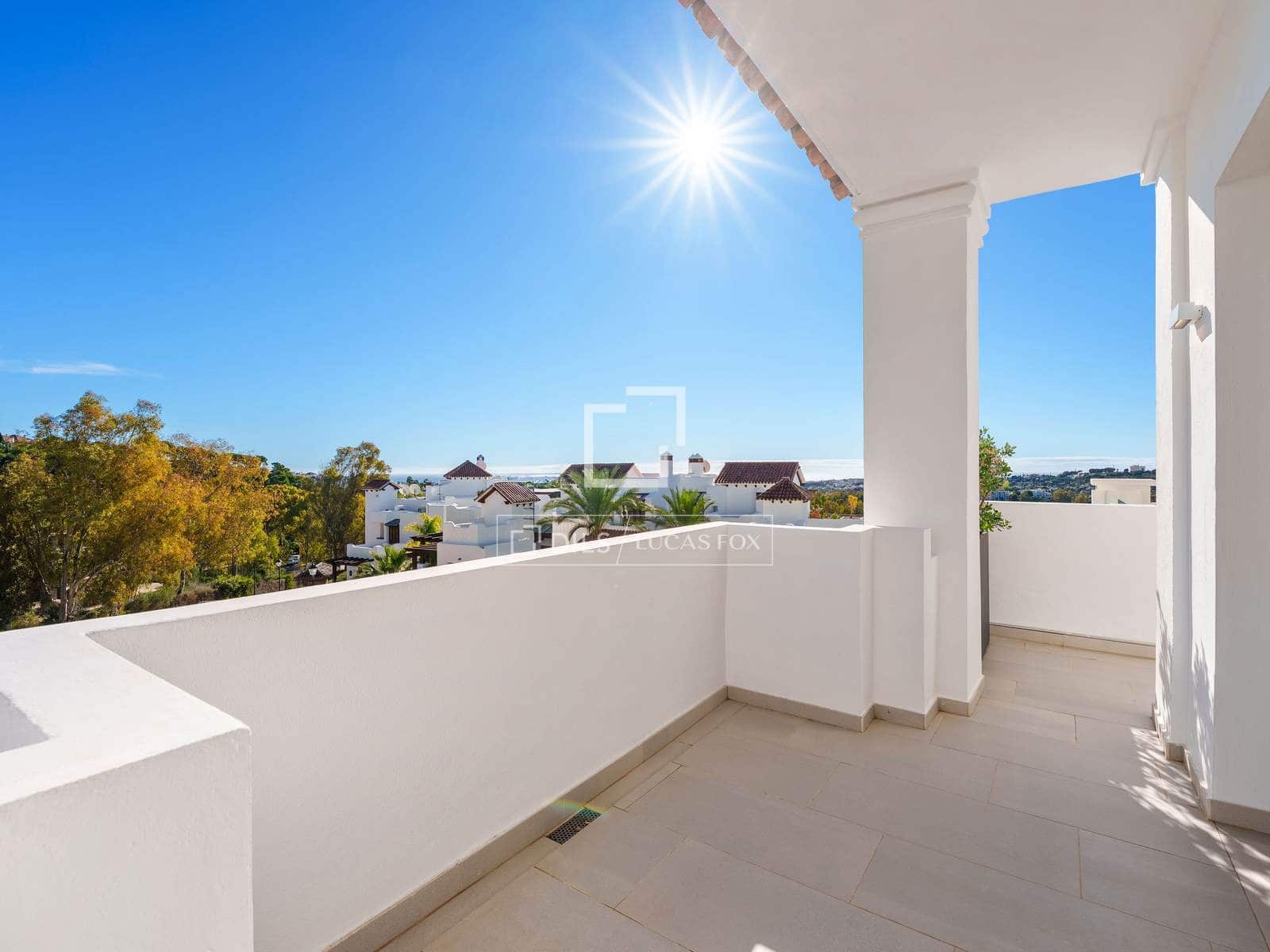 3 soverom Penthouse til salgs i Marbella med svømmebasseng garasje - € 2 895 000 (Ref: 9975903)
